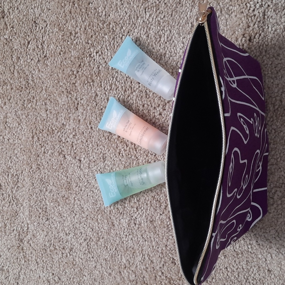 Elizabeth Arden Abstract Bag - Picture 2 of 3